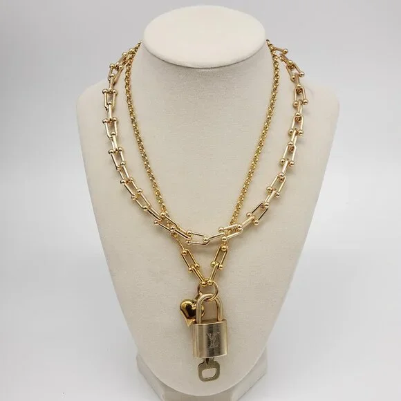 Authentic Louis Vuitton Gold Padlock w/ Unbranded Fashion Stainless Steel Chain - Picture 4 of 9